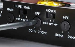 Самостоятельная настройка автомобильного сабвуфера шаг за шагом