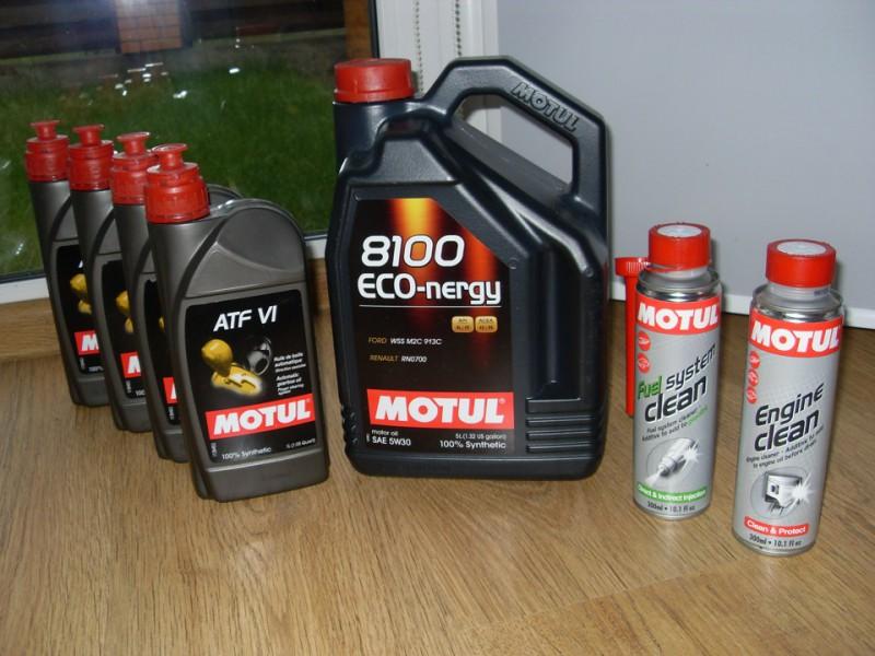 Масло Motul 8100 Eco-nergy с жидкостью для промывки