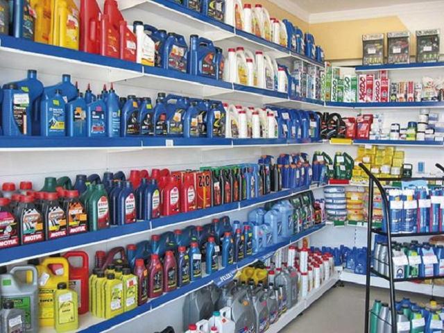 Качественное моторное масло служит без замены дольше