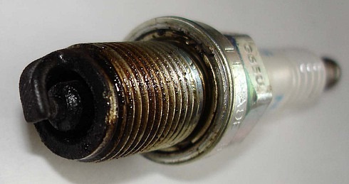 Нагар на свече масляный Нагар на свече масляный