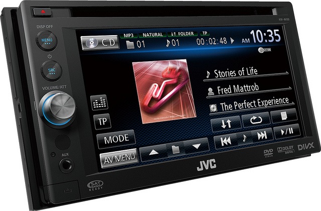 Мультимедийное устройство компании JVC