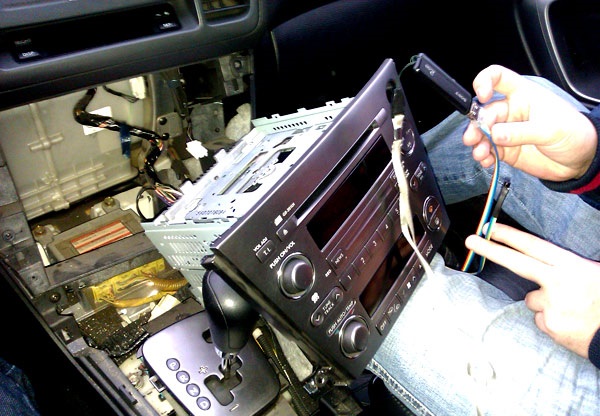 Подключение флешки к адаптеру Подключение флешки к адаптеру