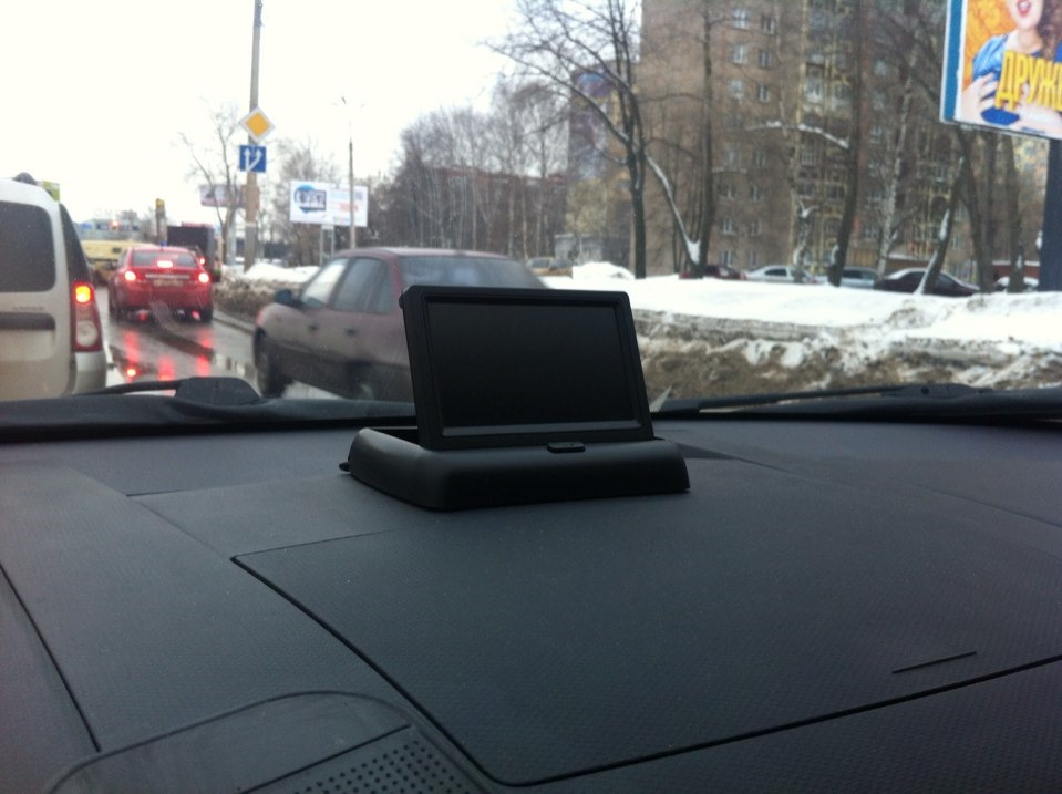 Приспособление в салоне автомобиля